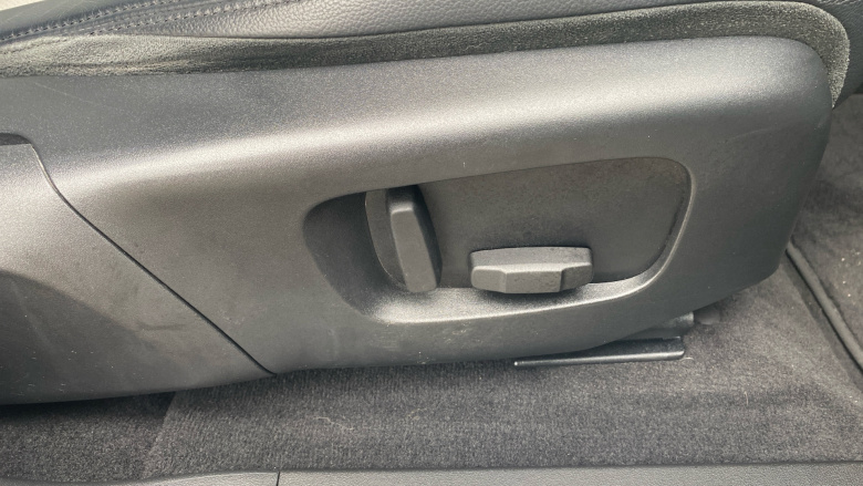 Land Rover Range Rover Evoque 2.0 D150 R-Dynamic 5dr 2WD Diesel Hatchback